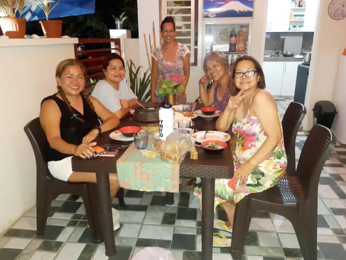 פוארטו גאלרה Sandstorm Lodge And Cafe מראה חיצוני תמונה
