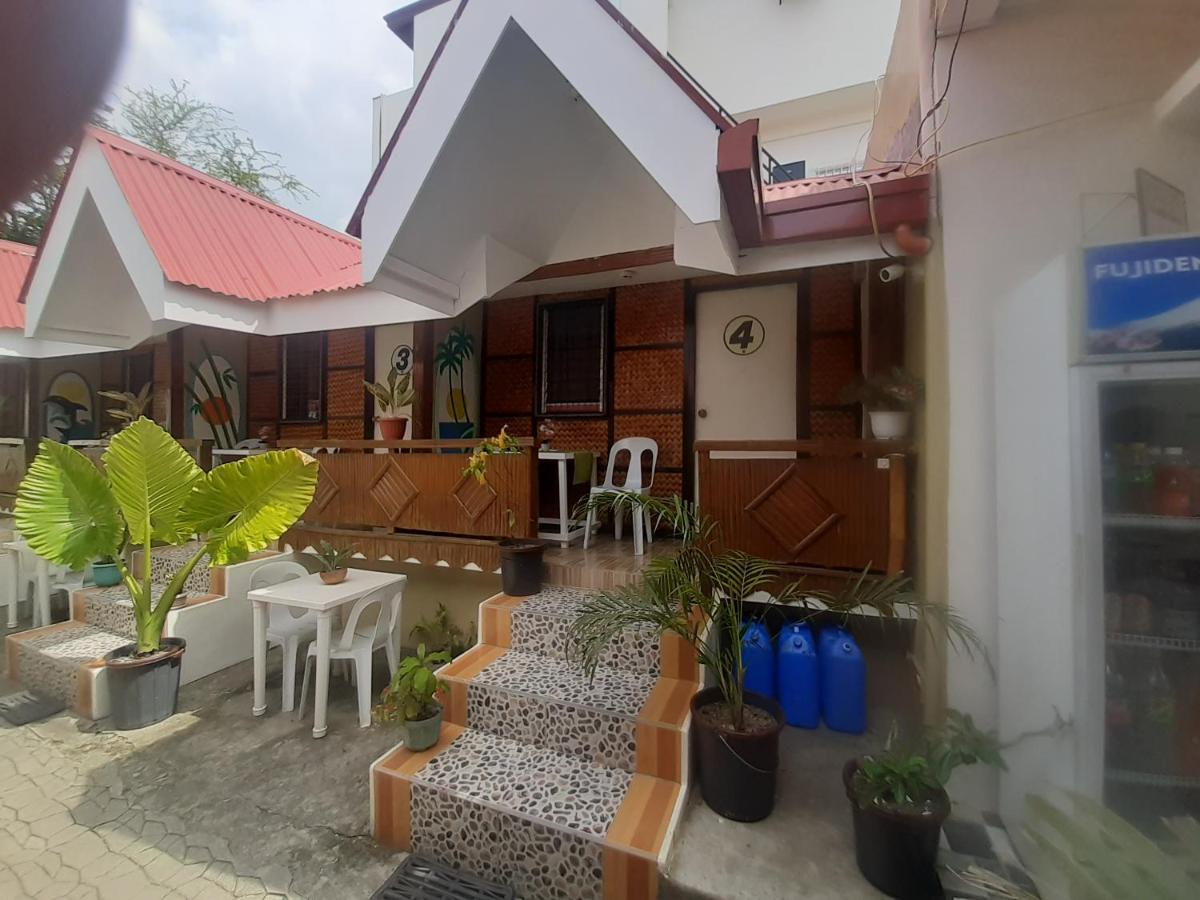 פוארטו גאלרה Sandstorm Lodge And Cafe מראה חיצוני תמונה