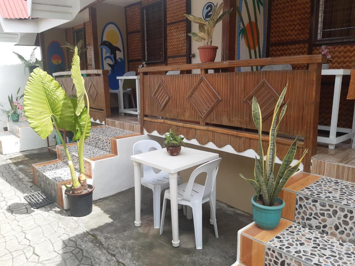 פוארטו גאלרה Sandstorm Lodge And Cafe מראה חיצוני תמונה