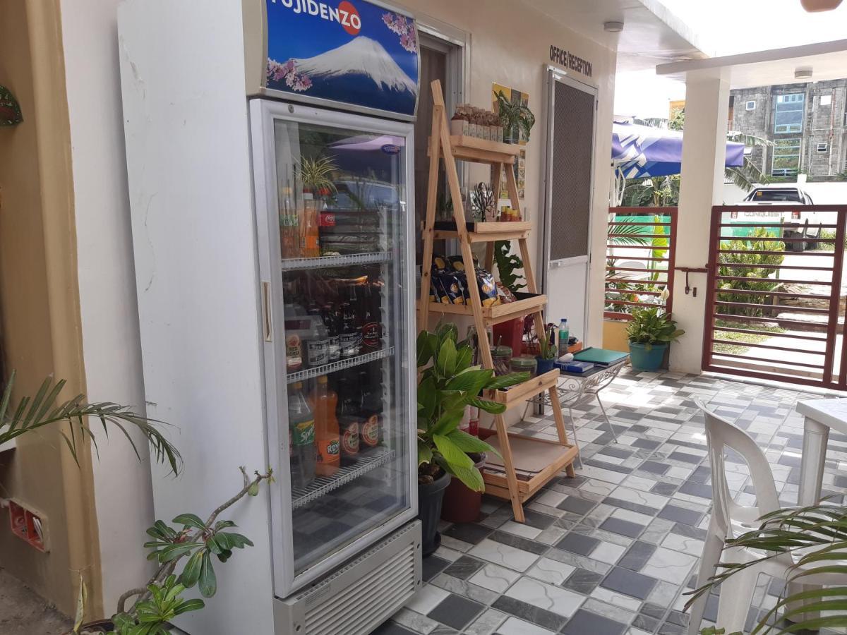 פוארטו גאלרה Sandstorm Lodge And Cafe מראה חיצוני תמונה