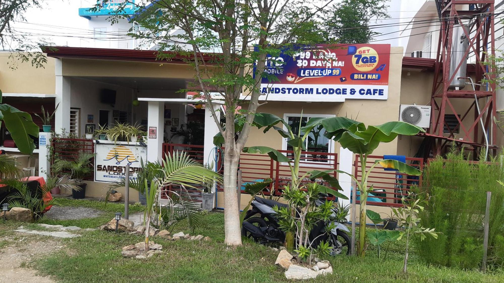 פוארטו גאלרה Sandstorm Lodge And Cafe מראה חיצוני תמונה